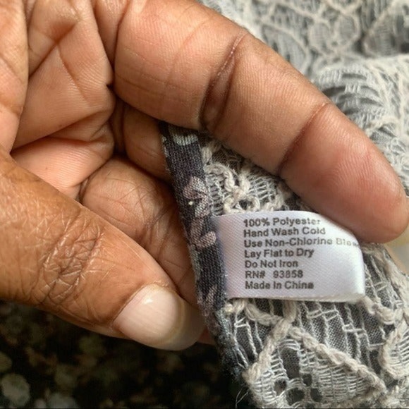 Unbranded. Navy Blue Granny Core Coastal Grandma Outdoors Lace/Floral Scarf - Picture 7 of 7